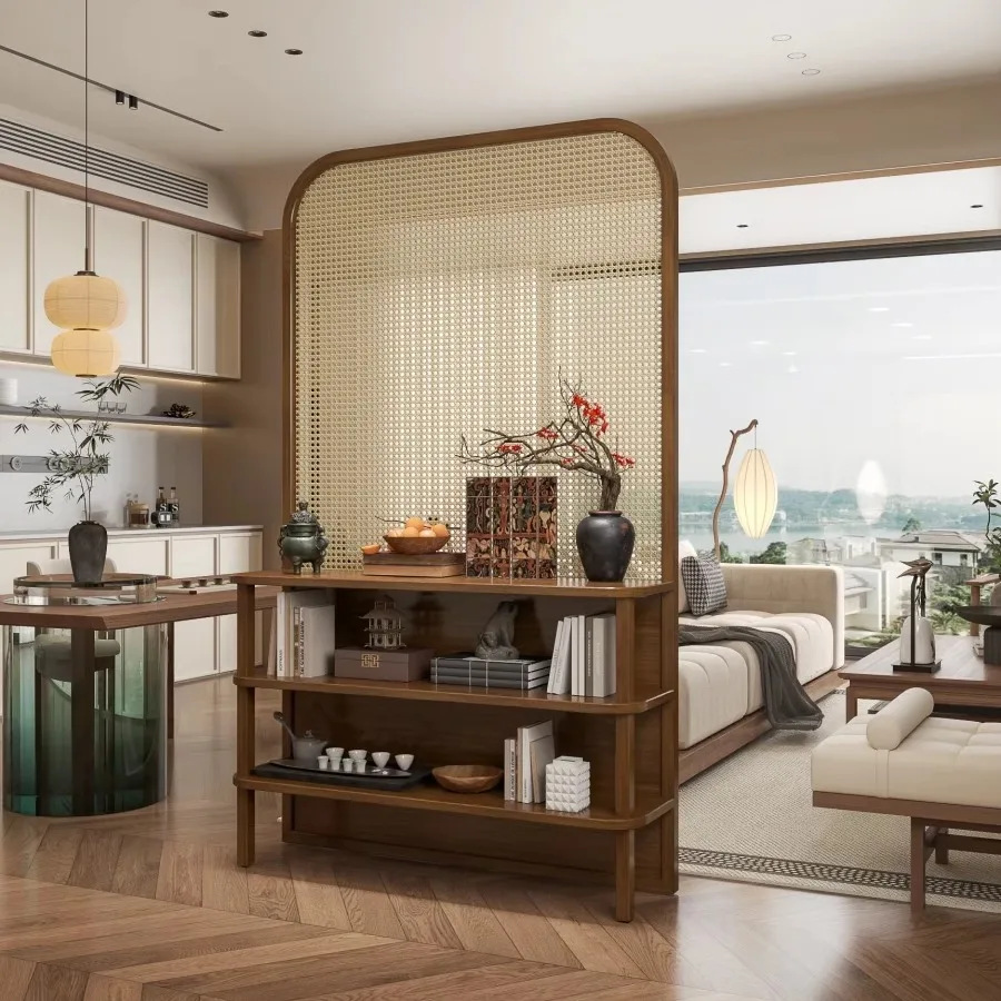 

facing the door. It can be moved. Chinese-style solid wood through the hall, partition screen decoration is simple and present