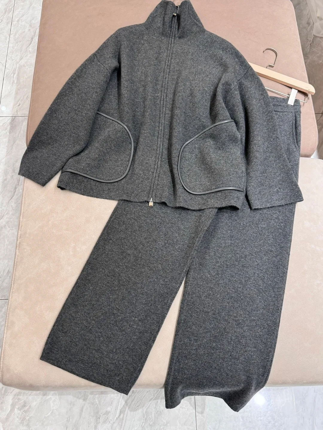 Autumn Winter Women's Cashmere Pants Suit Zipper Stand Collar Long Sleeve Cardigan or Elastic Waist Straight Trousers Casual Set