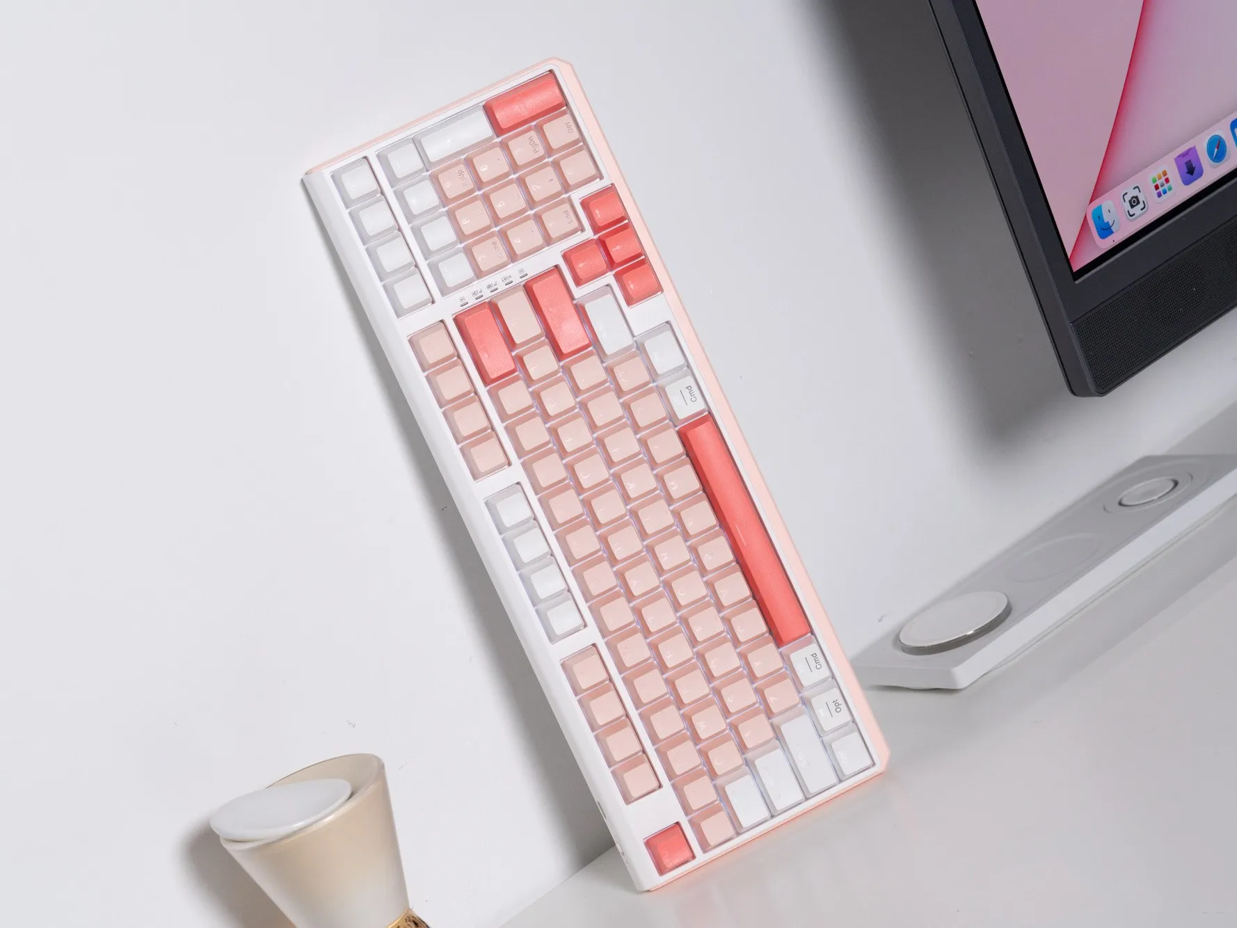 DURGOD K615W Pink Bluetooth Keyboard 97 Key 2.4G Wireless 3 Mode White Backlight Hot Swap Long Endurance Mechanical Keyboard