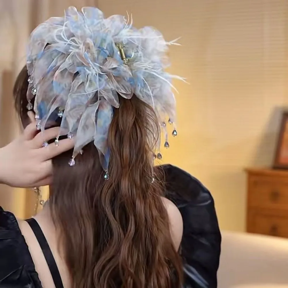 

Hairgrips Flower Design Hair Claw Clip Plastic Tassel Plush Hairpin Beads Shark Clip Women