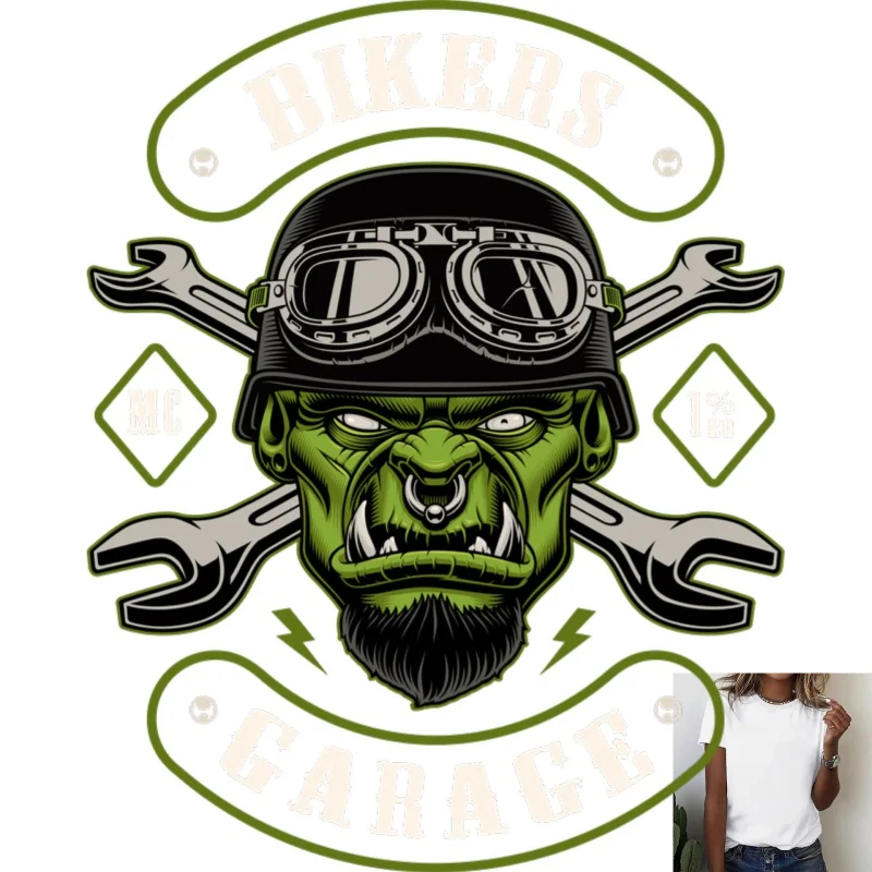 Pegatina de transferencia térmica verde estilo motero con diseño de orco, estampado en caliente con elemento de llave inglesa, ideal para camisetas y mochilas.