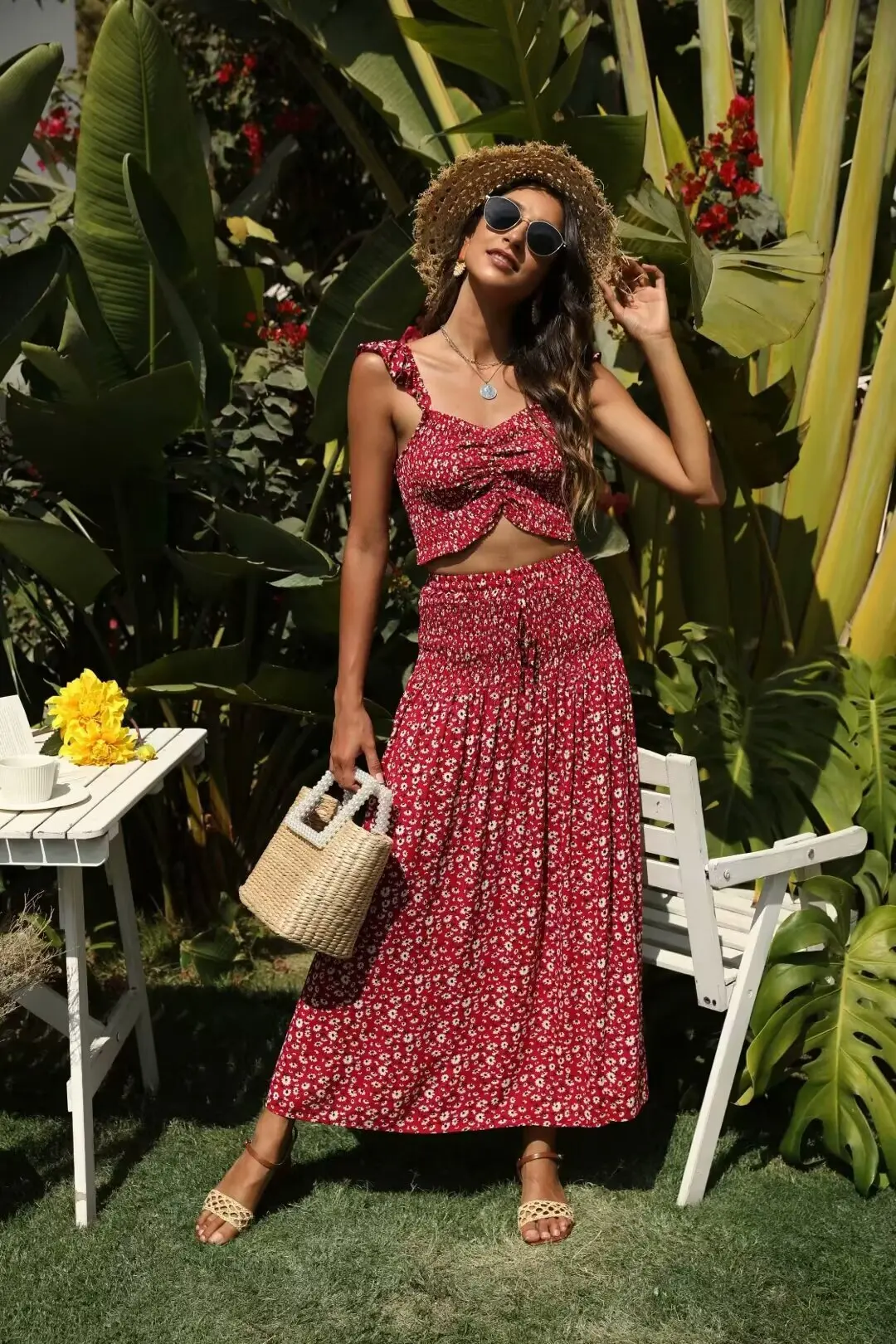 

Весна 2025: Новинка! Женский праздничный комплект из топа с принтом и юбки, из полиэстера, для повседневной носки и офиса.