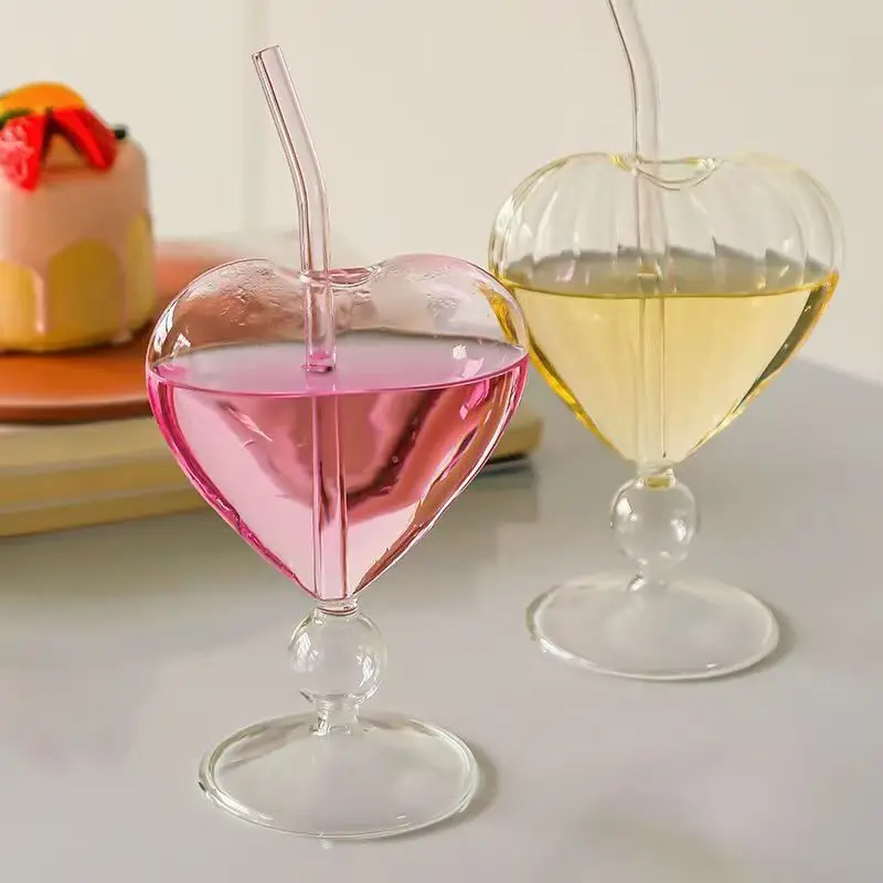 Heart-shaped Glass Straw Cup,Personalized Bar Cocktail Glass,Good-looking Office Juice Beer Glass Kitchen Accessories Wine Glass