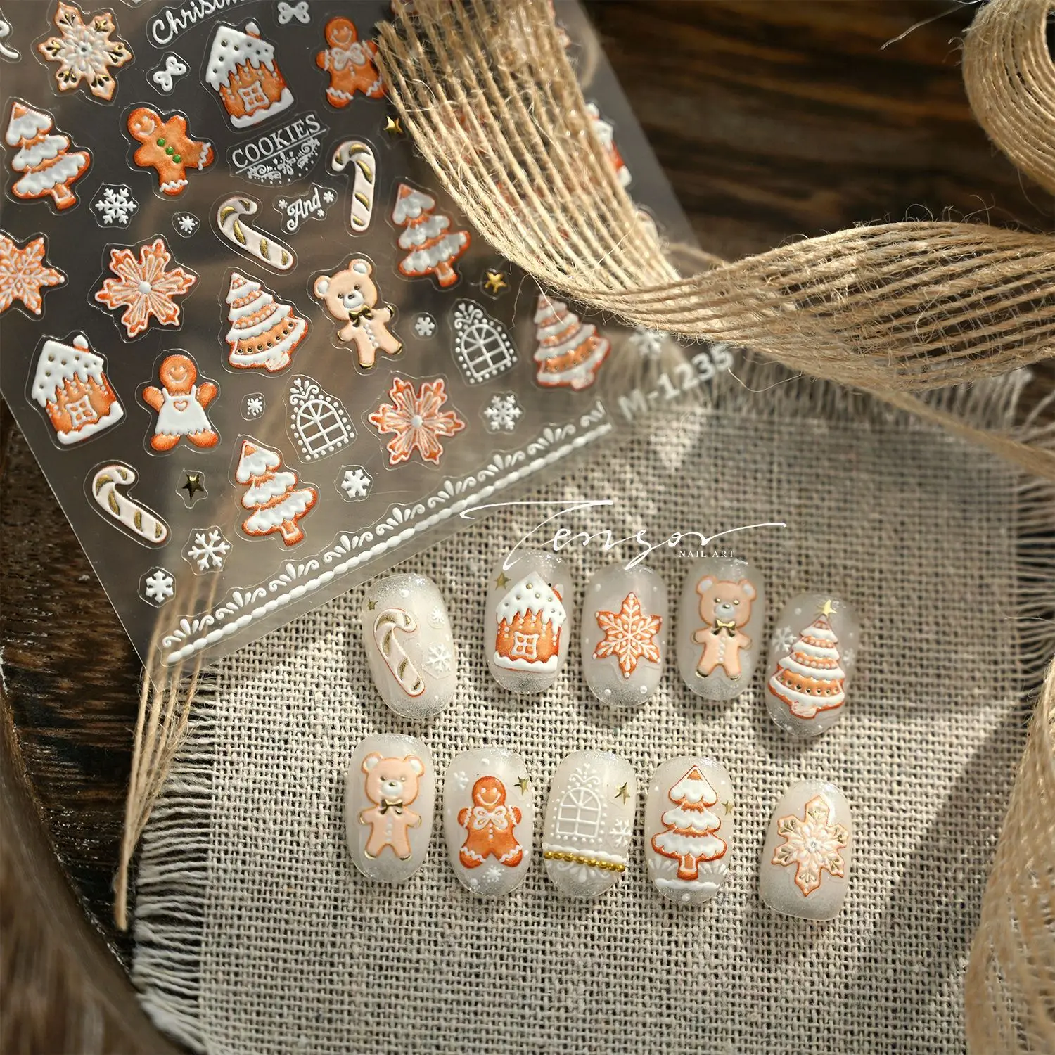 Albero di Natale Gingerbread Man Orso Stella Pupazzo di neve Bowknot Fiocchi di neve Sfera di cristallo Babbo Natale Inverno Nuovi adesivi per nail art Decalcomanie
