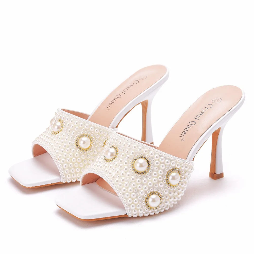 

Летние модные тапочки с квадратным рыбьим ртом и жемчугом и стразами, модные тапочки с цветочным узором, банкетное платье, тонкие женские сандалии на высоком каблуке большого размера