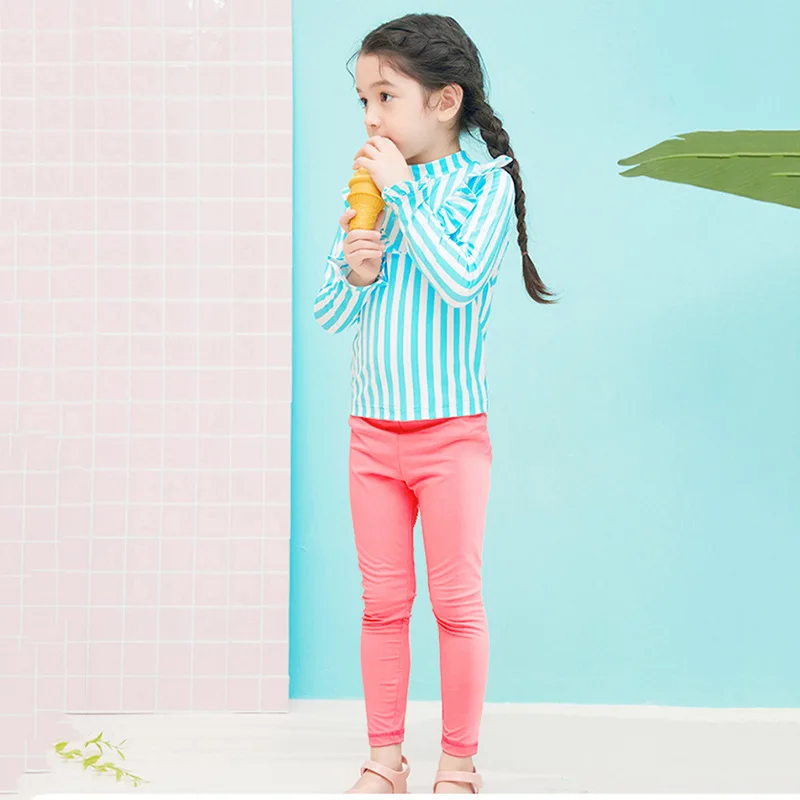2025 nuevo traje de baño para niños, pantalones de manga larga a rayas verticales divididos para niñas, protector solar, traje de baño adelgazante y de secado rápido para niñas