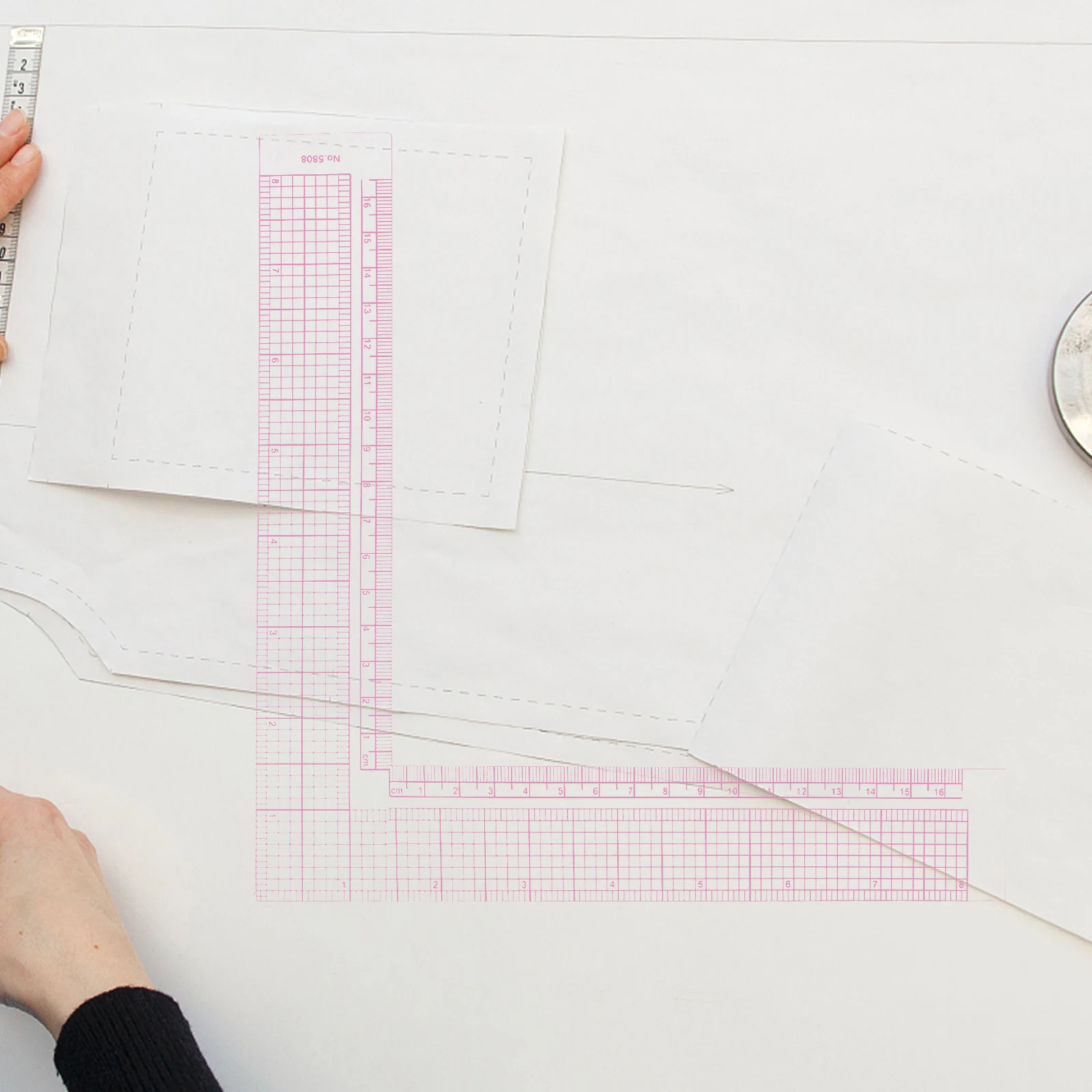 

Plastic L-Shaped Right Angle Ruler Clear Sewing Measuring Tool for Tailor Garment Making Supplies Sewing Ruler