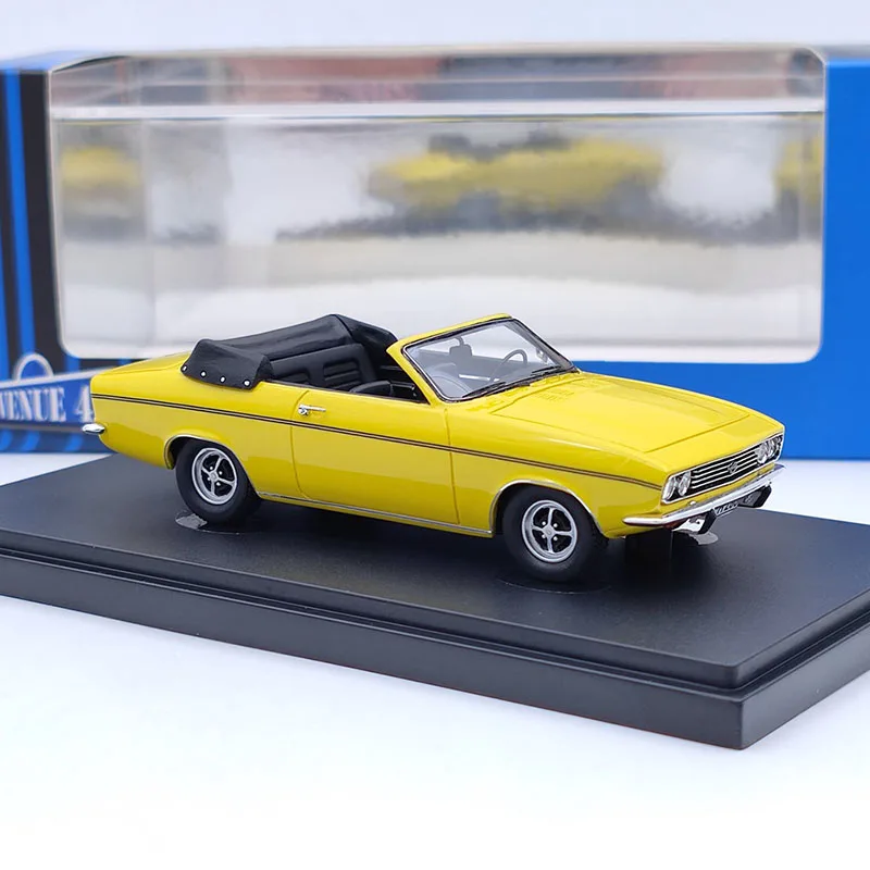 

Diecast Alloy 1:43 Scale A Cabriolet Karmann 1971 Car Model Yellow Adult Classic Collection Display Ornament Gift Souvenir