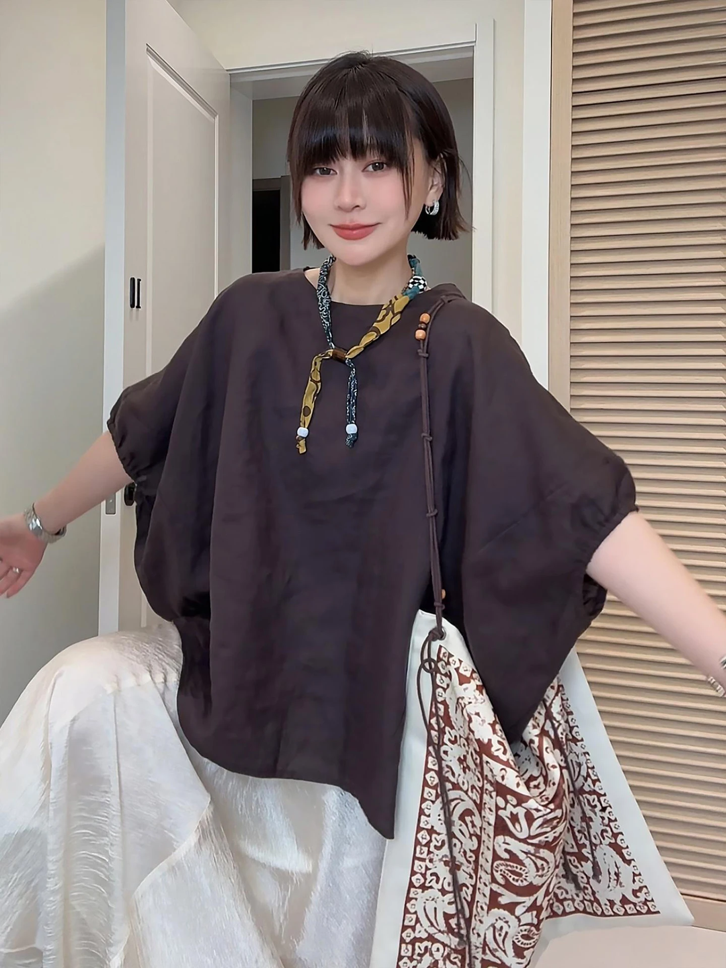 

Retro High-End Simple Batwing Sve Linen ort Sve irt Women Summer Loose Lazy Sle Design Top round Ne Casual irt