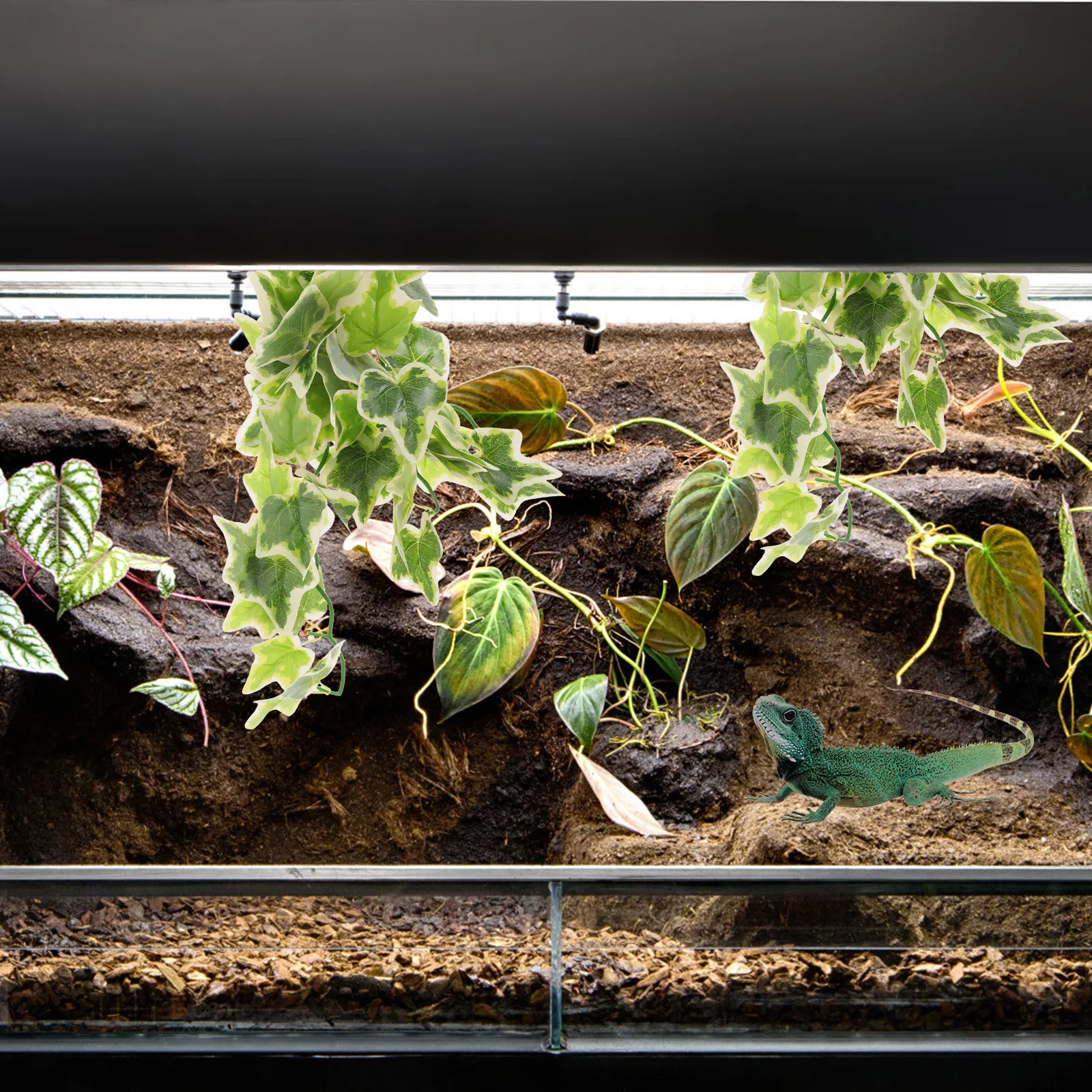 

Vivid Artificial Plant for Reptile Terrarium Safe Plastic Material Bright Color Realistic Simulation Plant Decor Reptile Tank