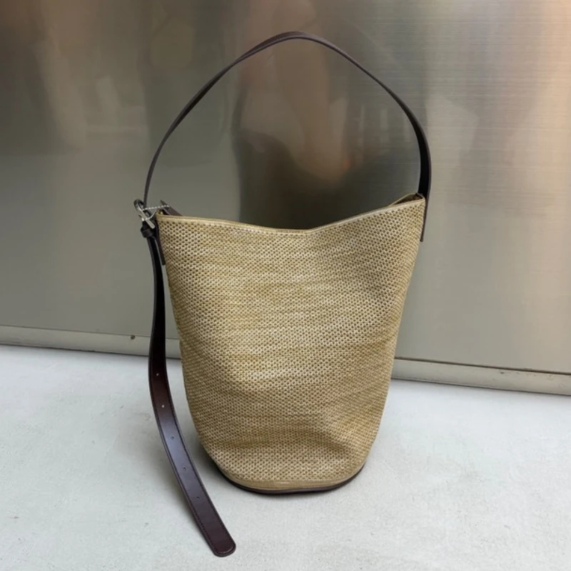 

Summer Raffia Straw Bucket Bag for Women with Adjustable Strap Bohemian Large Capacity Daily Commuting Vacation Beach Bag