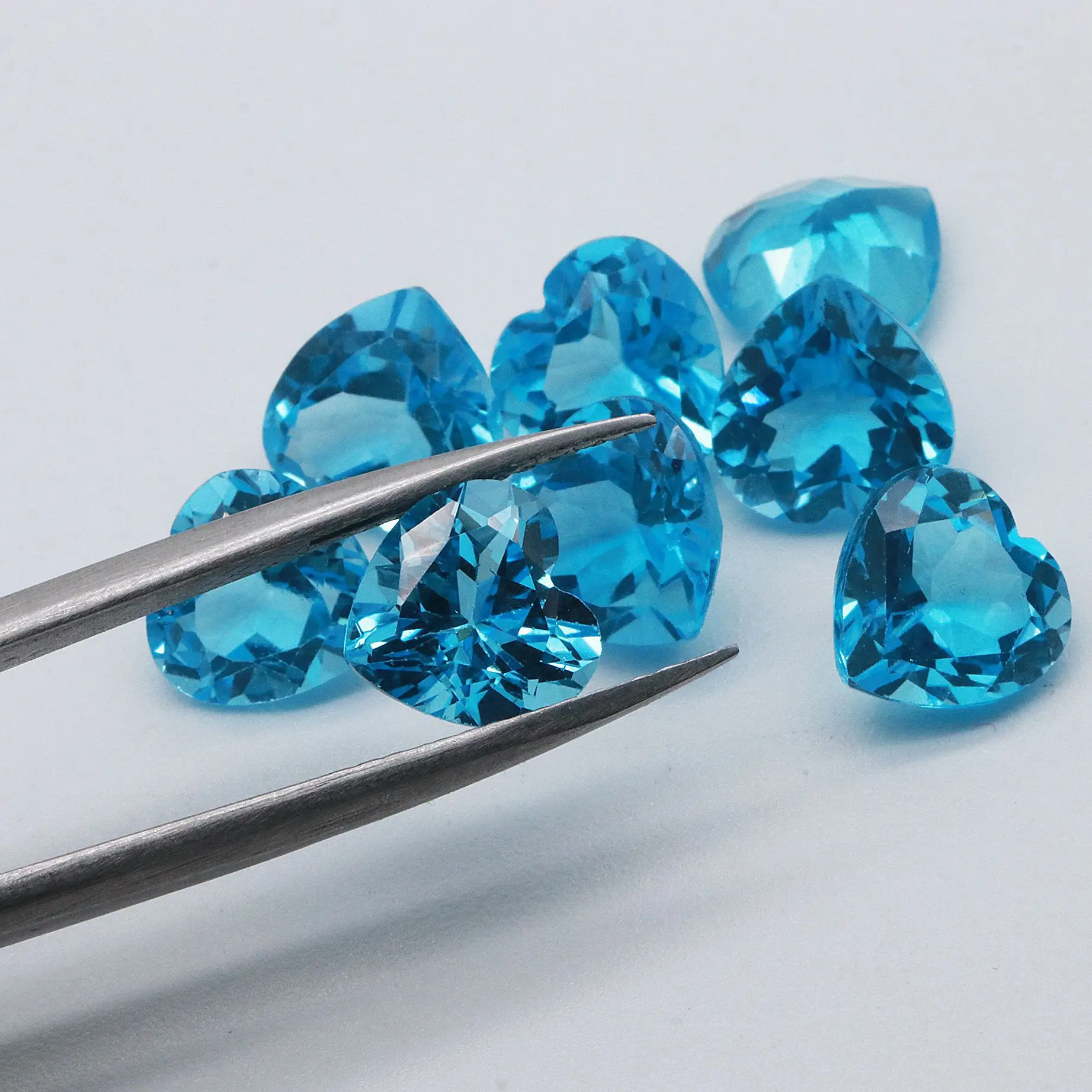 Natural Swiss Blue Topaz Heart Shaped Loose Gemstone Clear Crystal For Ring And Necklace Jewelry Inlay