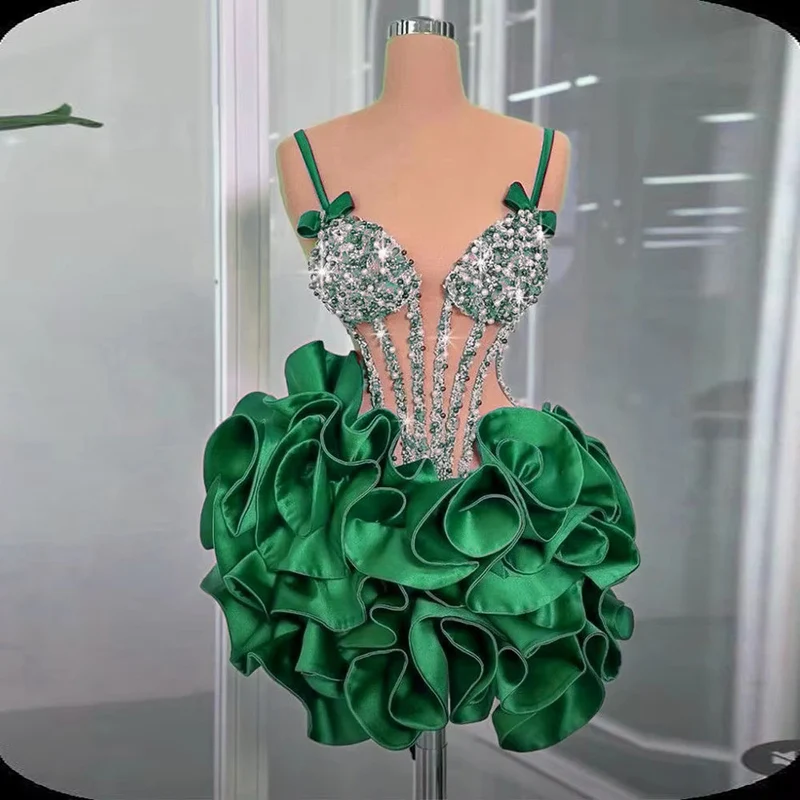 Funkelndes Strass-Abschlussballkleid mit Schleifenriemen, Mini-Partykleid, gerüschtes, durchsichtiges, kurzes Kleid mit Kristallen, Kleid für Bühnenaufführungen