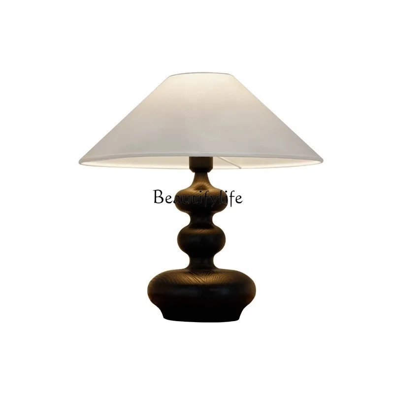 French retro medieval ornament bedroom American new Chinese wabi-sabi wind bedside solid wood decoration can shine