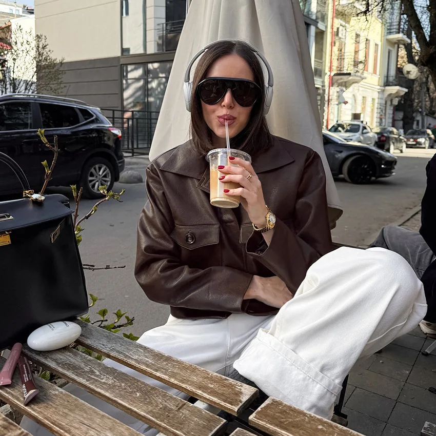 سترة نسائية من جلد الغزال الصناعي البني بتصميم عتيق من HZXVic سترة جلدية معطف أموال قديمة سترة خريف جمالية منفوخة Y2k كبيرة الحجم