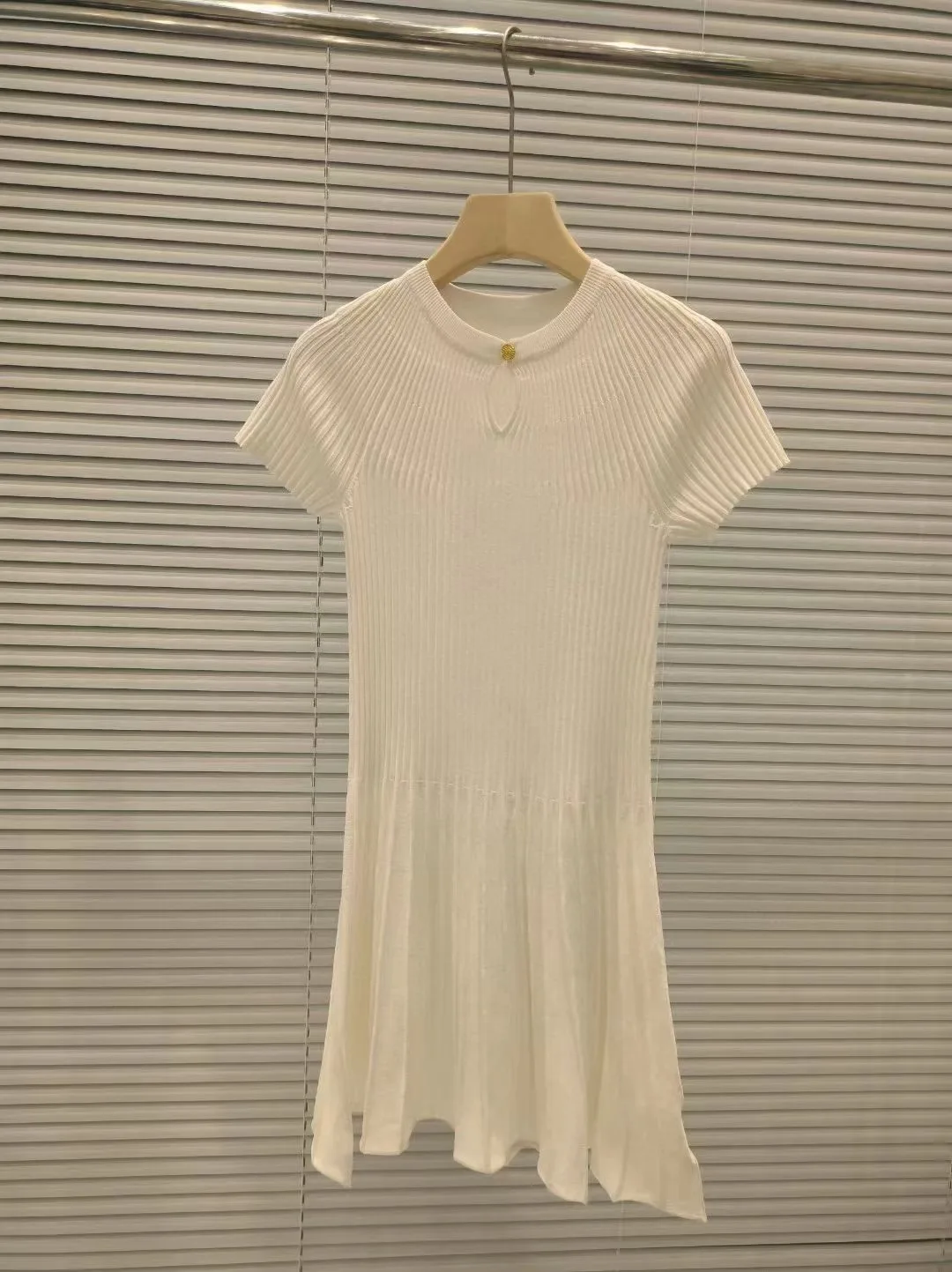 2024 summer women metal button knitted dress slim sleeveless elegant ladies party mini dress