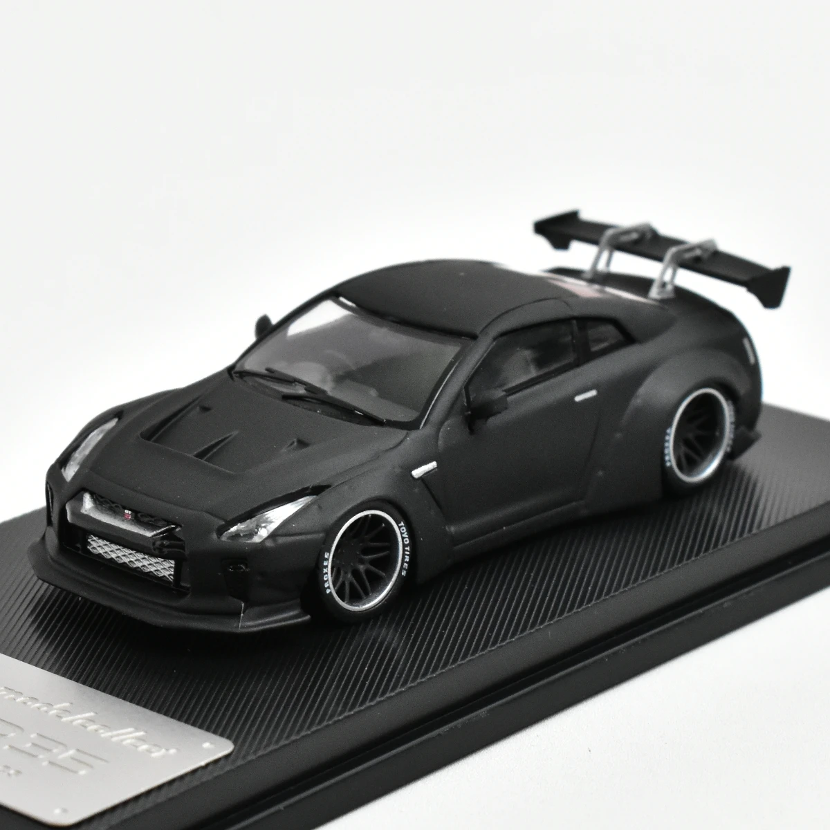 مجموعة موديل MC ، سيارة دييكاست ، 1:64 ، GTR R35