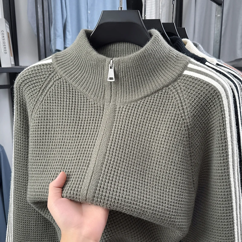 Modischer Herbst-Winter-Strick-Cardigan, Designer-Marke, Klassisches Gestreiftes Design, Herren-Reißverschluss-Stepphals, Neuer Koreanischer Lässiger Pullover-Mantel – Detail 7