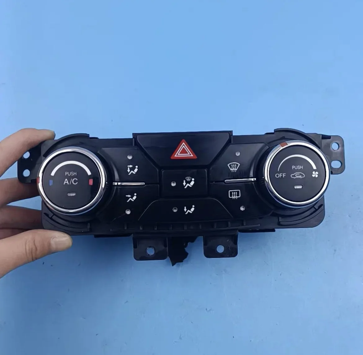 Genuine Dismount Second hand Air Conditioner Control Switch Panel AC Warm Air Heater Knob Air-Condition For CHANGAN CS35