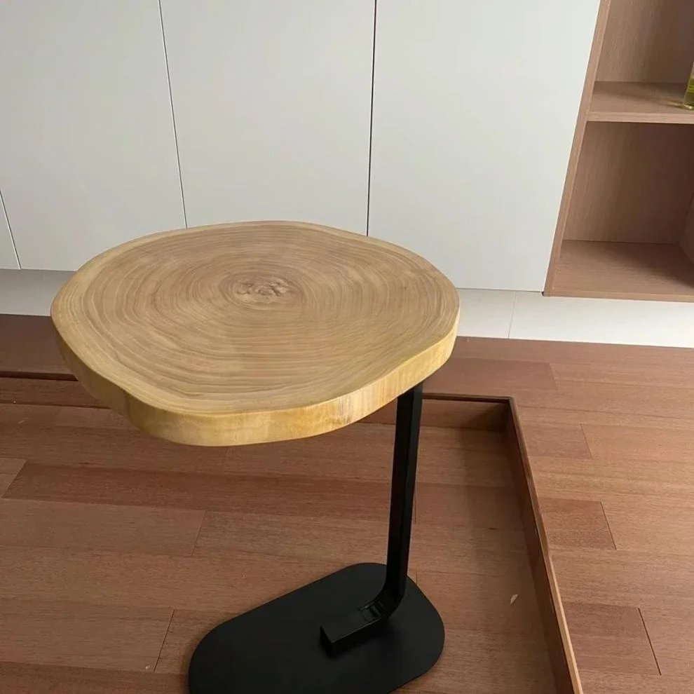 Simple c-shaped side table, light luxury small coffee table sofa side table in the living room, mobile
