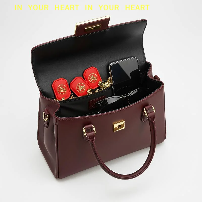 【X】Feng Shui Golden Rooster Lucky Charm Red Leather Pouch Chicken Ornament Suitable for All Occasions Good Luck Blessing