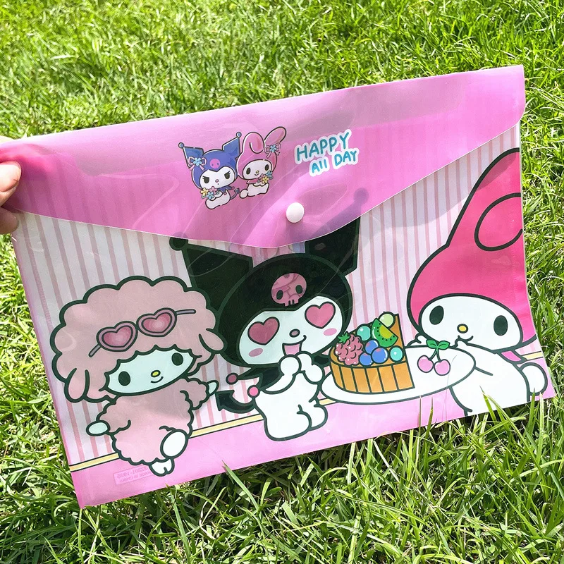 Sanrio nuevo bolso de archivo para estudiantes papelería creativa lindo A4 bolsa con hebilla de dibujos animados carpeta de juego de archivos al por