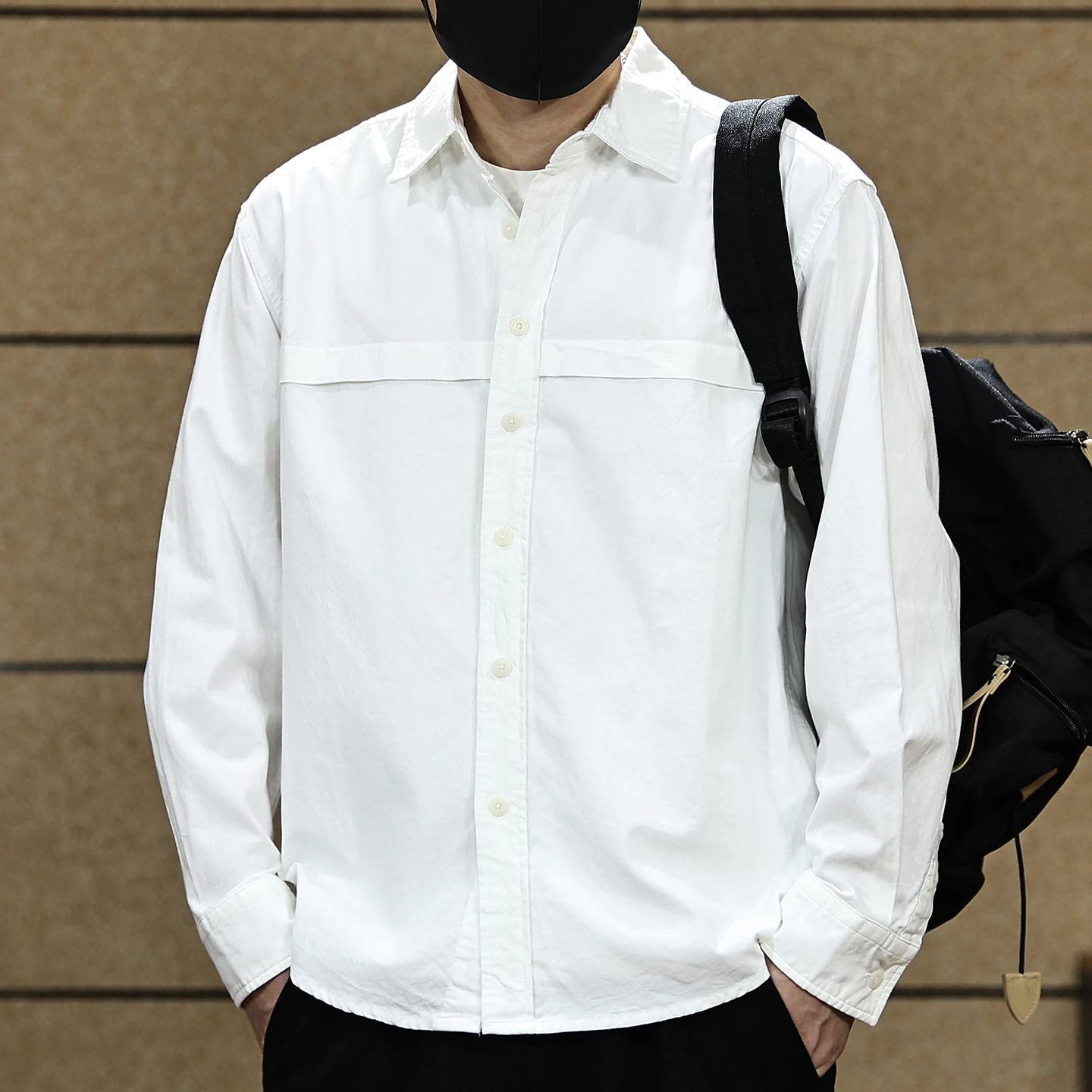 เสื้อเชิ้ตแขนยาวสีพื้นสไตล์อเมริกันระดับไฮเอนด์สำหรับผู้ชาย ฤดูใบไม้ผลิและฤดูใบไม้ร่วงใหม่ เสื้อแจ็คเก็ตเชิ้ตแบบลำลองเรียบง่ายสำหรับผู้ชาย