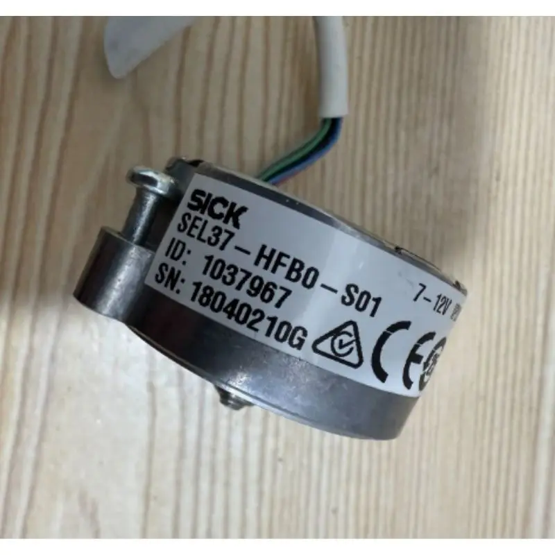 Used SEK37-HFB0-K02 SEL37-HFB0-S01 encoder Functional test OK Fast delivery