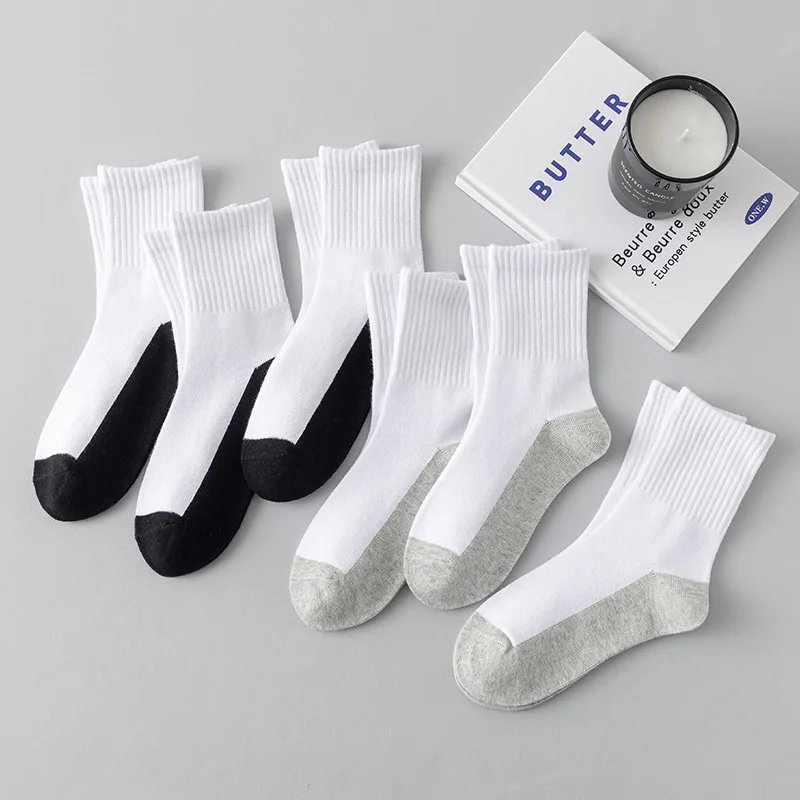 Children\'s Midtube White  Boys Sports Socks Children Four Seasons Cotton Comfortable Breathable Socks