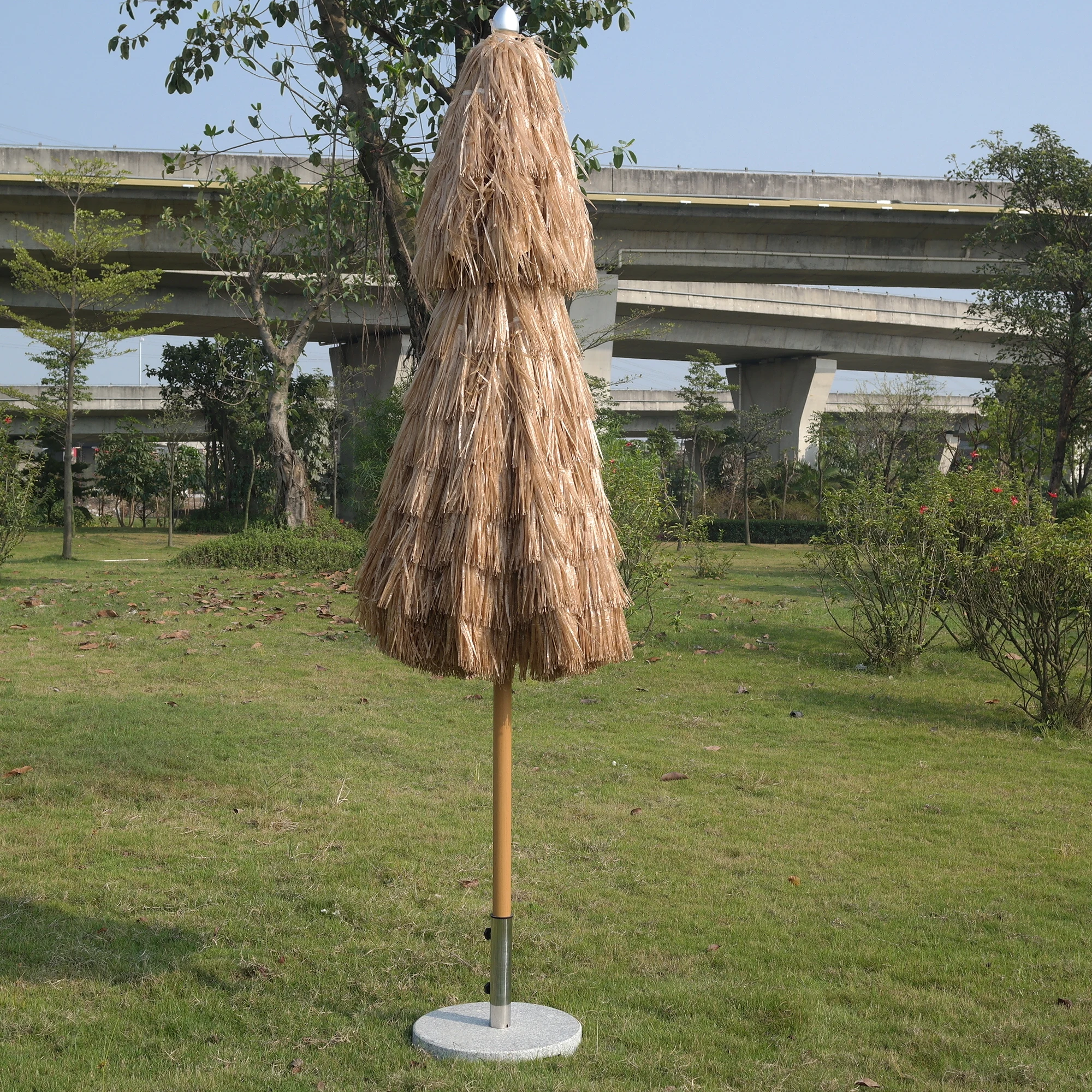 Factory High Quality Large Custom Modern Thatch Pillar Umbrella Outdoor Premium Straw Parasol With Base For Hotel Use Waterproof