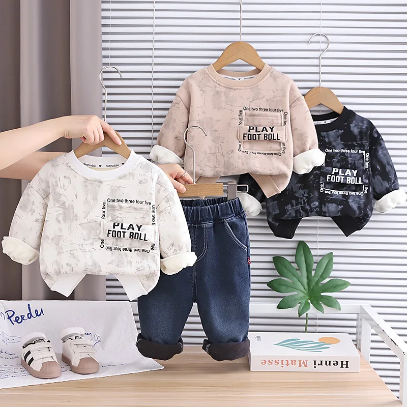 

2025 Winter Boys' Fleece Sweatshirts Set Letter Print Thickened Long Sleeve Tops Jeans Two-Piece Outfit for Kids Warm Clothing