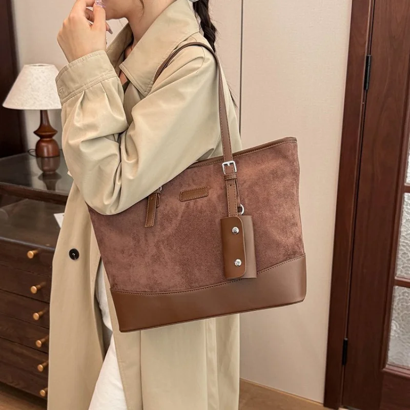 Bolsa mensageiro feminina feita de couro com estampa de cobra, elegante, bali, sofisticada, duradoura, espaçosa, estilo macio ​