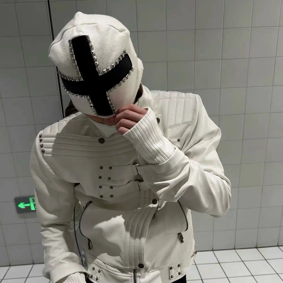 1pc Y2K White Knit Beanie Skull Cap Men Women Black Cross Patch Rivet Stretch Gothic Punk Alt Aesthetic Streetwear Warm Hat