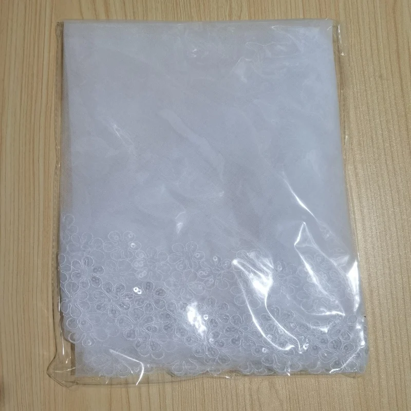 For Her Latest Design New Arrival White Ivory Lace Applique Edge Bridal Bride Veils Wedding Accessory