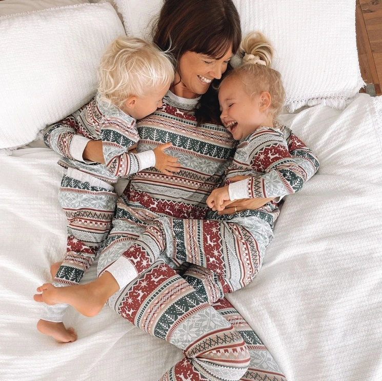 Ensemble de pyjamas de Noël assortis pour la famille, vêtements de nuit pour adultes et enfants, mère et fille, père et fils, tenues pour bébé, look