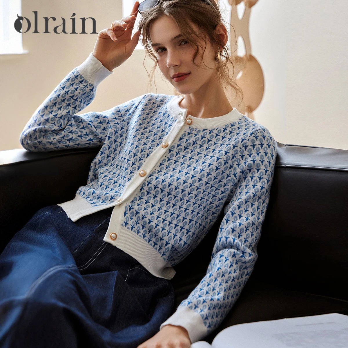 

OLrain Jacquard Cardigan Casual Floral Embroider Pearls Button Short Sweaters Spring 2026 French Style Knitted Tops O57QM55018