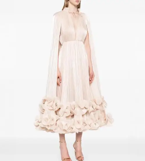 

Slimming Women's Dress 2026 Fashionable Ruffle Edge Splicing Design, Deep V-Neck Cape Splicing Silk Dress Suitable for Banquets