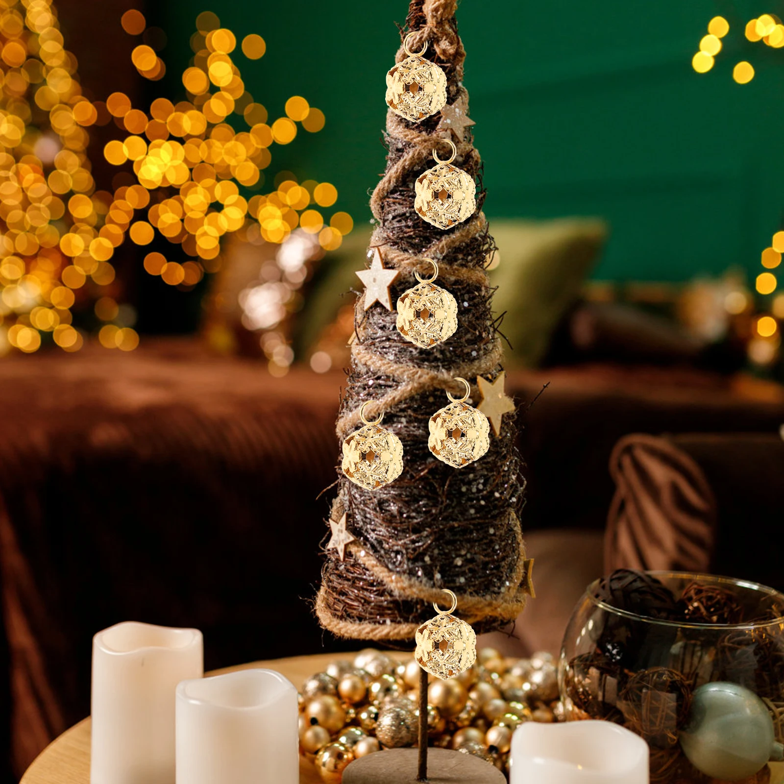 

100Pcs Headpiece Bells Rustic Iron Bells for DIY Crafts Baking Napkin Rings Wreaths Tree Decorations Bar Restaurant Office Decor