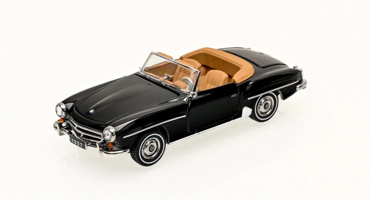 

GFCC 1:64 1957 MB 190SL Diecast Model Car