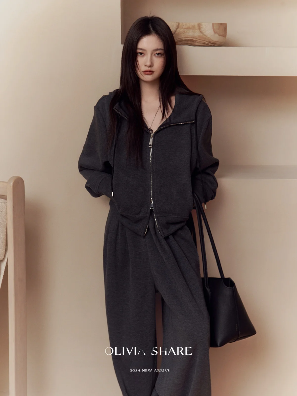 

High Weight Silk Wool Sweatirt Pants Set Soft Bare Skin Sensation Faionable Autumn Collection Ladies Premium Outfit