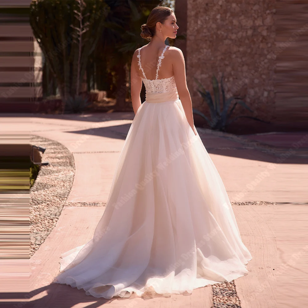 Schöne Spitze Druck Frauen Brautkleider Sexy Ärmellose Vintage Brautkleider Glänzende Aufkleber Design Vestidos De Novia Angepasst