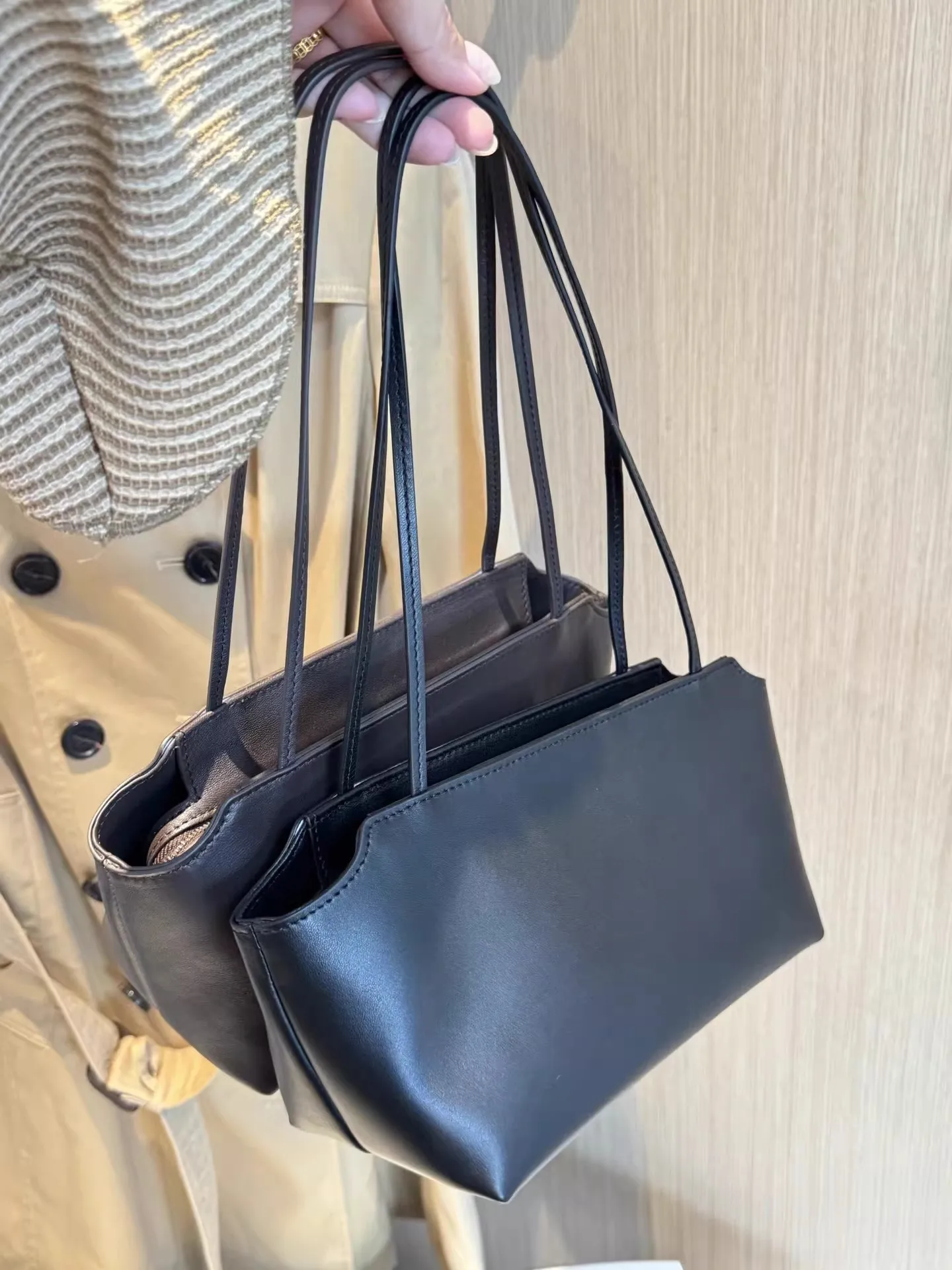 

2026 Spring/Summer New Edition High-End Imported Genuine Washed Sheepskin Minimalist Underarm Bag Single Shoulder Handbag