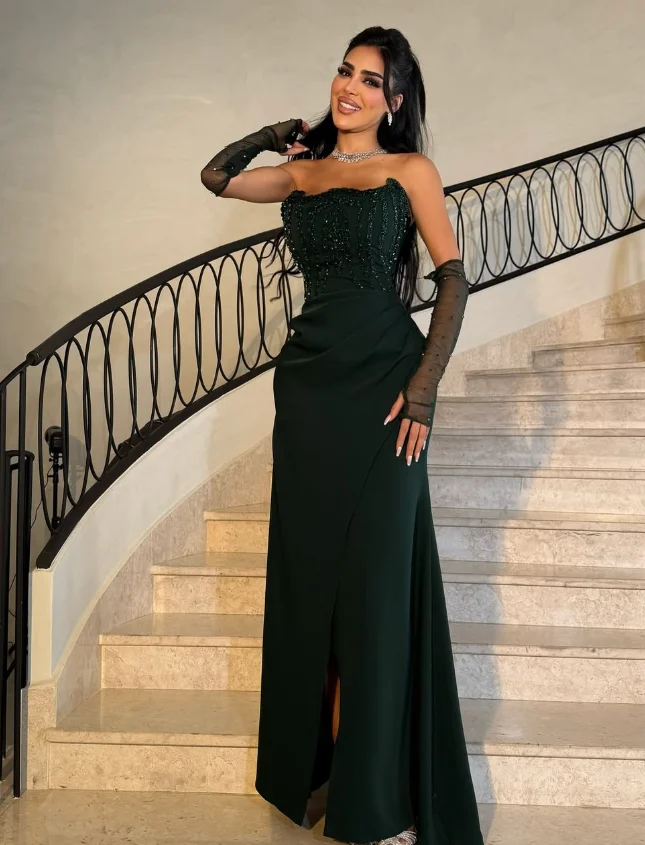 カスタマイズされた高品質ストラップレスフロアレングスしわノースリーブグローブグリーンロングイブニングドレスビーズ付きドレス