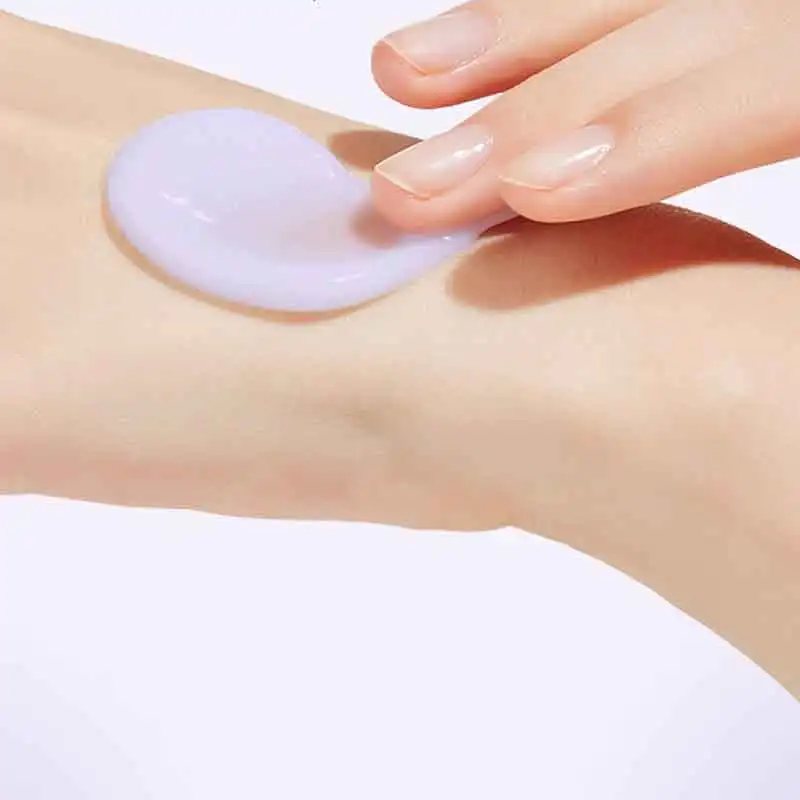 Crema non viso SADOER Correttore di semi d'uva Crema non viso traslucida Illumina la pelle