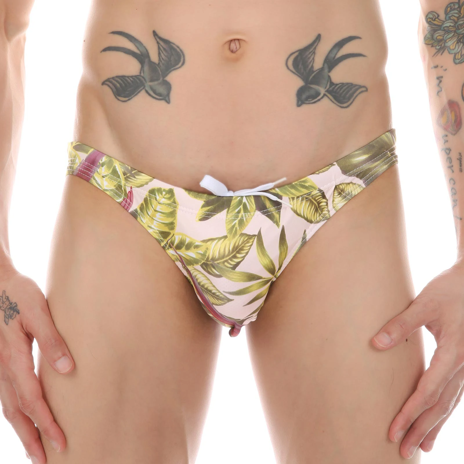 

Men's Sexy Fashion Bikini Printed Swim Briefs Summer Beach Bikini Swimsuit European Beach Surf Shorts Breathable Beachwear