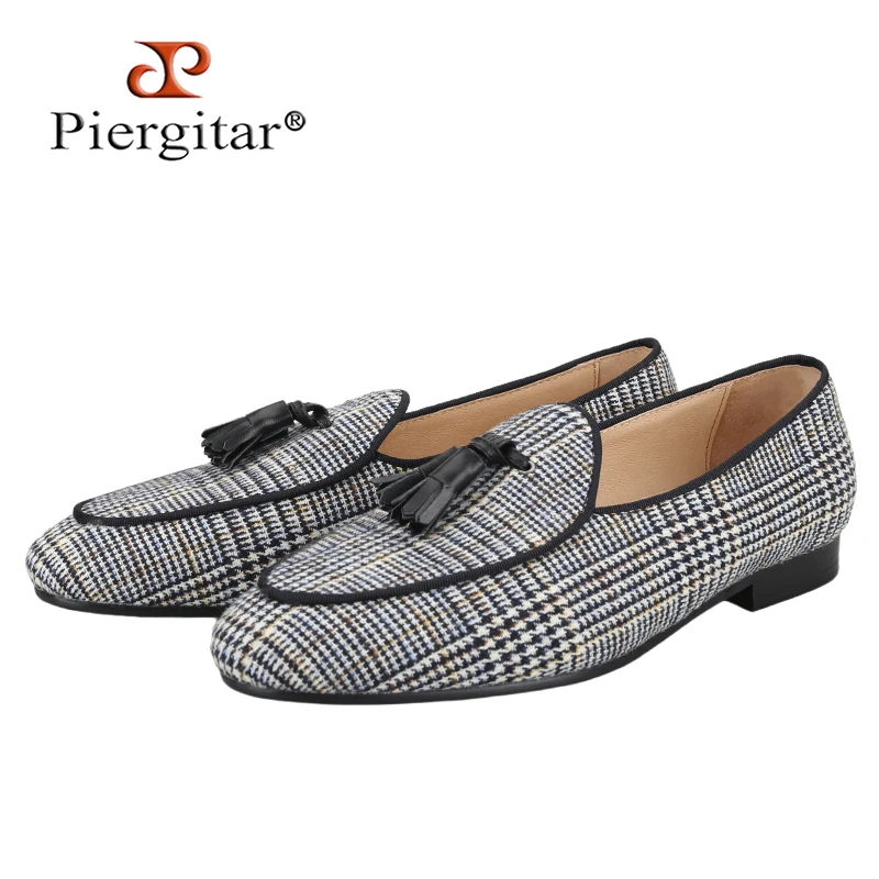 

Piergitar серый цвет хлопковые мужские лоферы в клетку с кожаными кисточками для модных вечеринок тапочки для курения ручной работы без шнуровки на плоской подошве