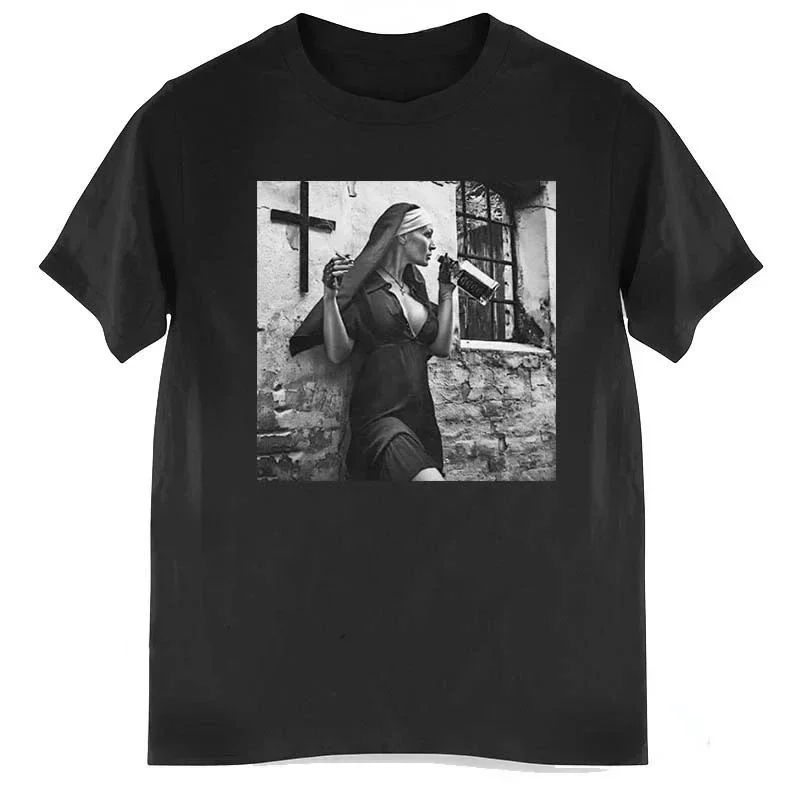 Nun Smokes Print TShirt Distinctive Play Bowling Women Hipster Tees Casual Streetwear Unisex Men T-shirts Clothing
