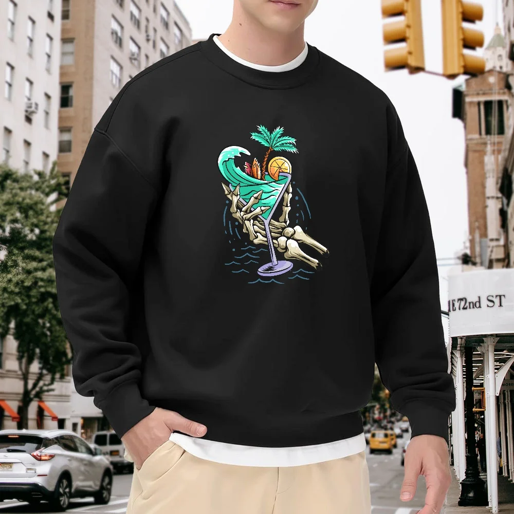 

Men's Black Crew Neck Loose Sweatshirt with Fun Skull Cocktail Print, Casual Street Style Top, Versatile for Everyday Wear, Comfortable and Breathable Fabric