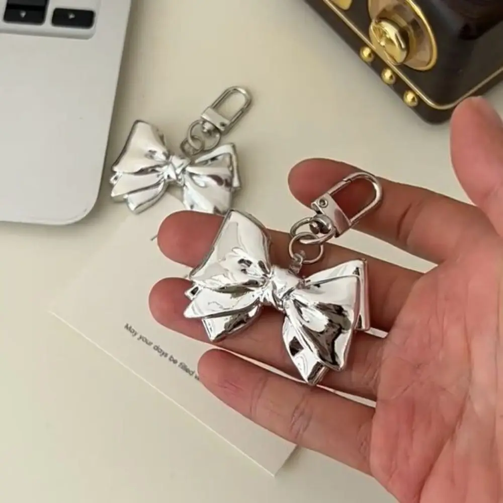 Simple Vintage Y2K Bow Keychain Metal Fashion Korean Style Bag Pendant Decoration Resin Silver Bowknot Keyring Bag Hanging