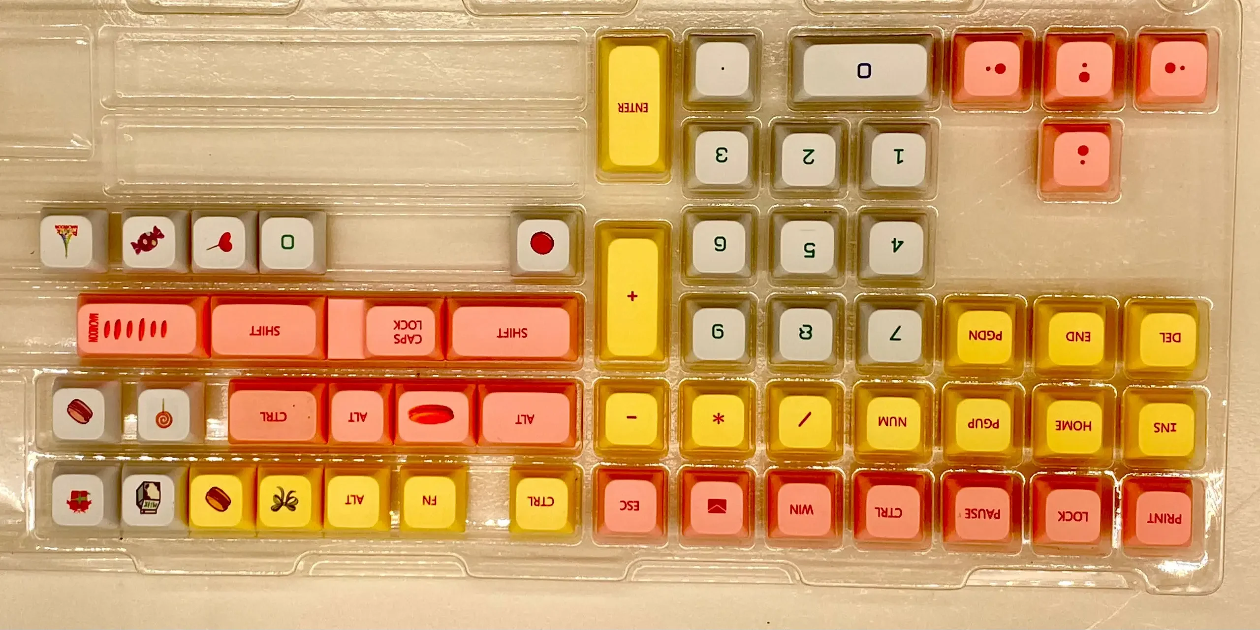 

Macaron theme pattern sublimation PBT material XDA129 keys full set of universal mechanical keyboard
